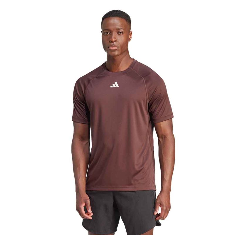 IR5698 3 APPAREL OnModel StandardView greyBackgroundRemoved